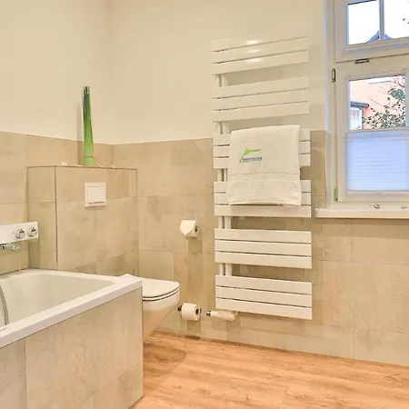 Muehlenhaus Tretmuehle * 프레로